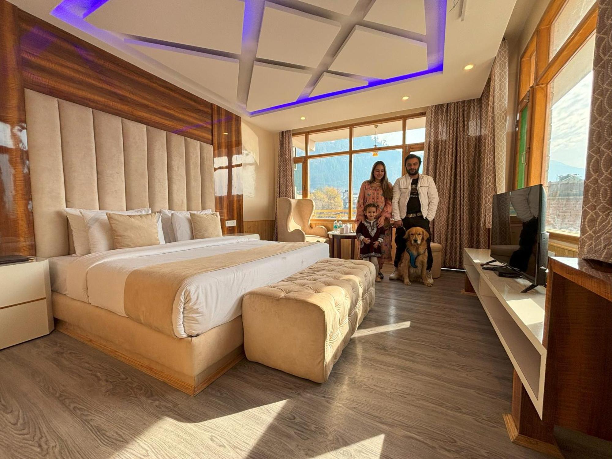 Hill River Resort - Central Heated & Air Cooled - Near Mall Road , Best Property Of Manali 2024- 2025 Exteriör bild