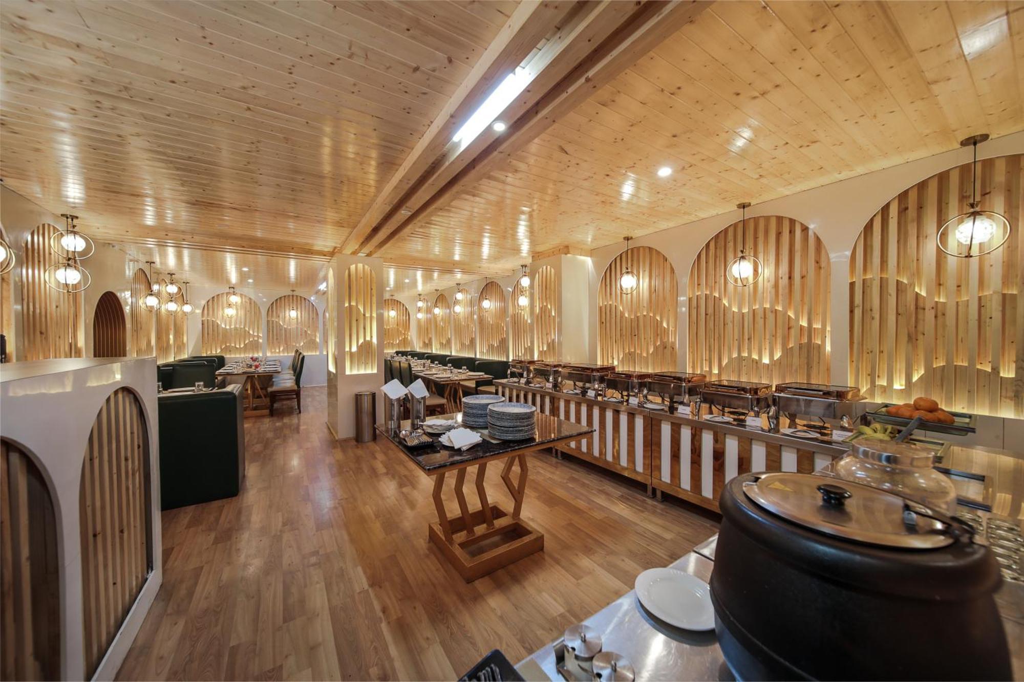 Hill River Resort - Central Heated & Air Cooled - Near Mall Road , Best Property Of Manali 2024- 2025 Exteriör bild