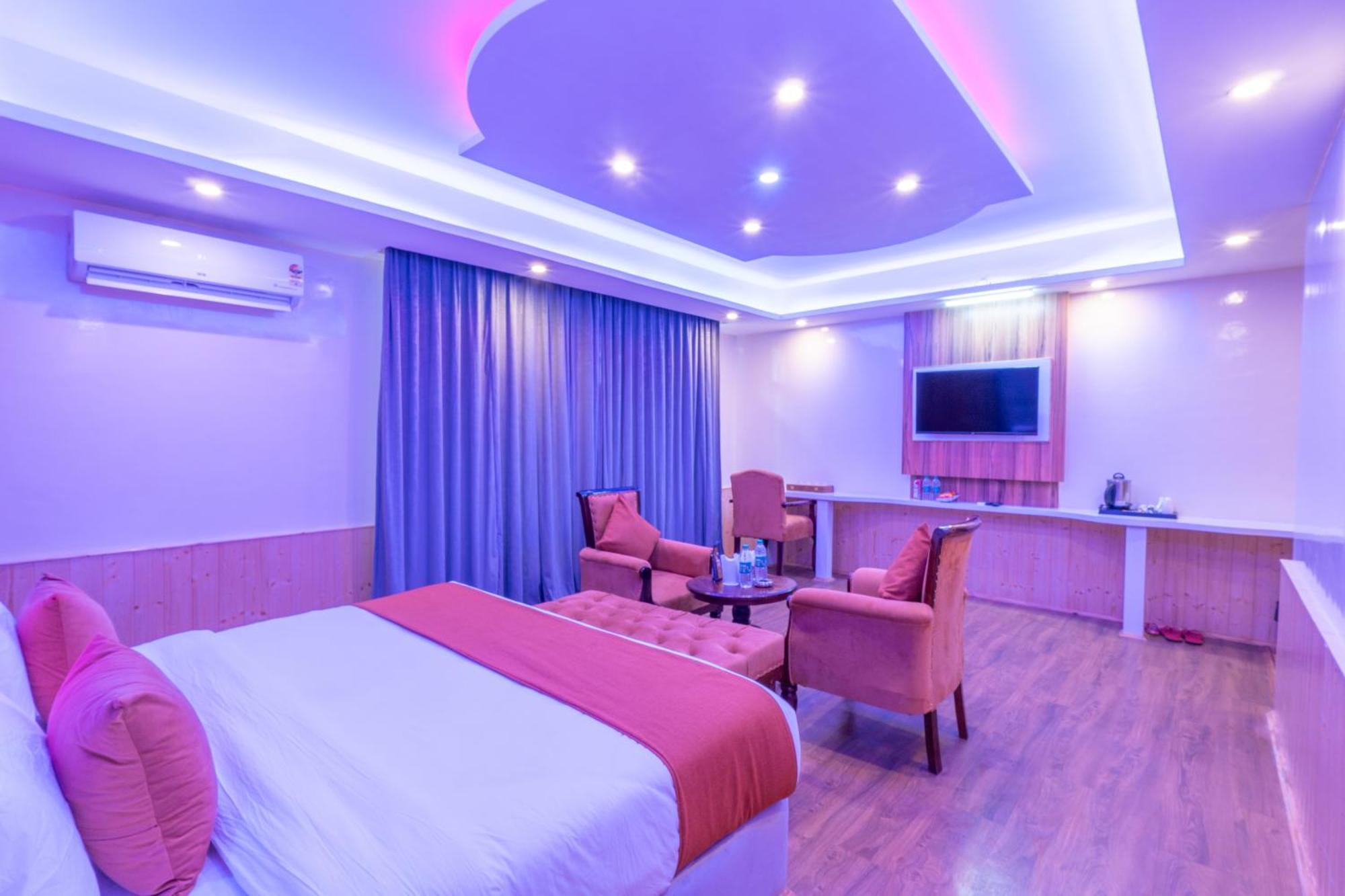 Hill River Resort - Central Heated & Air Cooled - Near Mall Road , Best Property Of Manali 2024- 2025 Exteriör bild