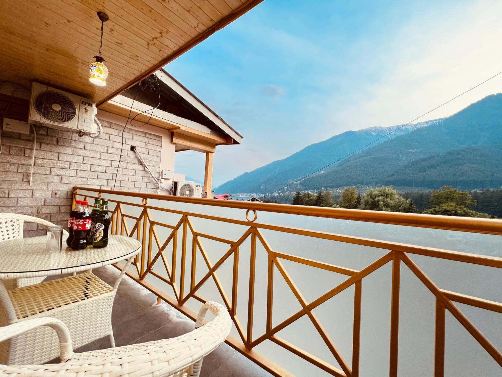 Hill River Resort - Central Heated & Air Cooled - Near Mall Road , Best Property Of Manali 2024- 2025 Exteriör bild
